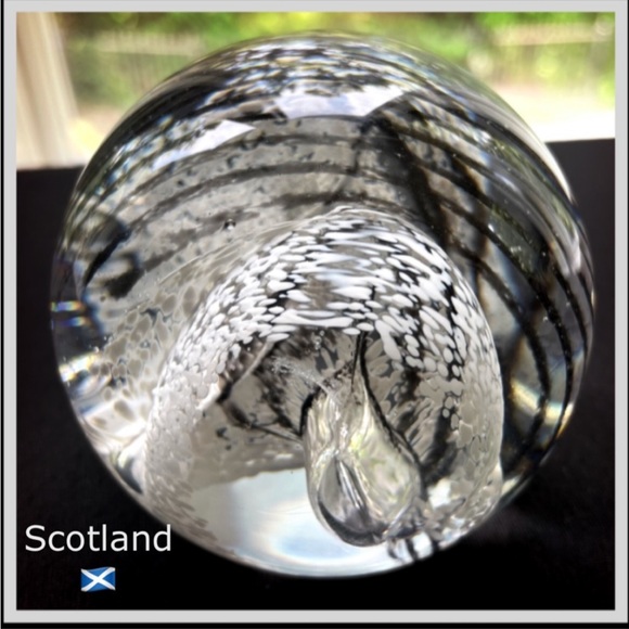 VINTAGE GLASS PAPERWEIGHT ~ SCOTLAND - Picture 11 of 11